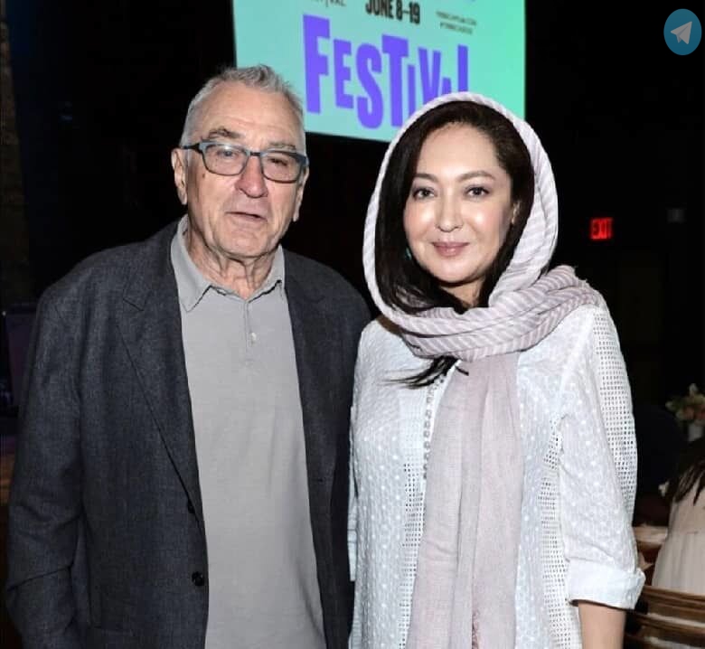 نیکی کریمی با سوپراستار سینمای هالیوود عکس گرفته است.