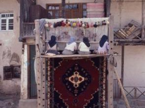 تصویری زیبا از قالیبافان کاشانی در دهه 60 + عکس – تلگرام آپ