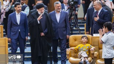 شیطنت‌های بامزه چند کودک جلوی رئیسی + تصاویر – تلگرام آپ