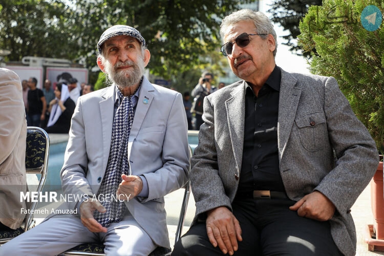 فردوس کاویانی