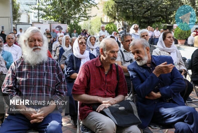 فردوس کاویانی