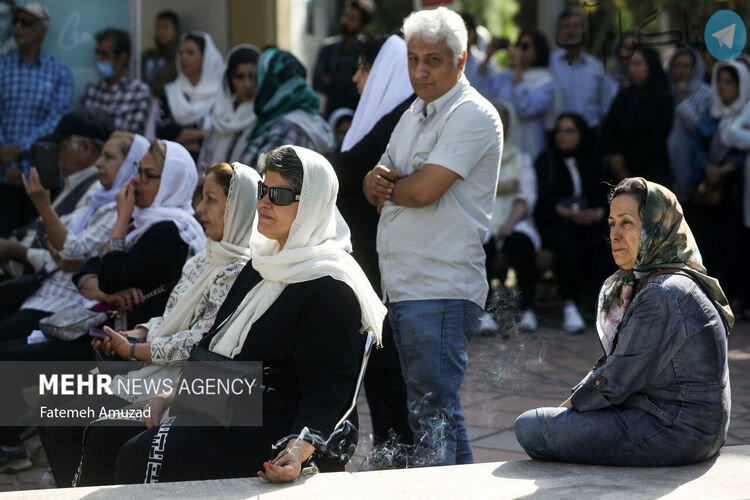 فردوس کاویانی
