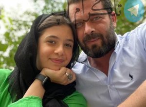 سلفی شاد پژمان بازغی با همکلاسی های دخترش نفس – تلگرام آپ